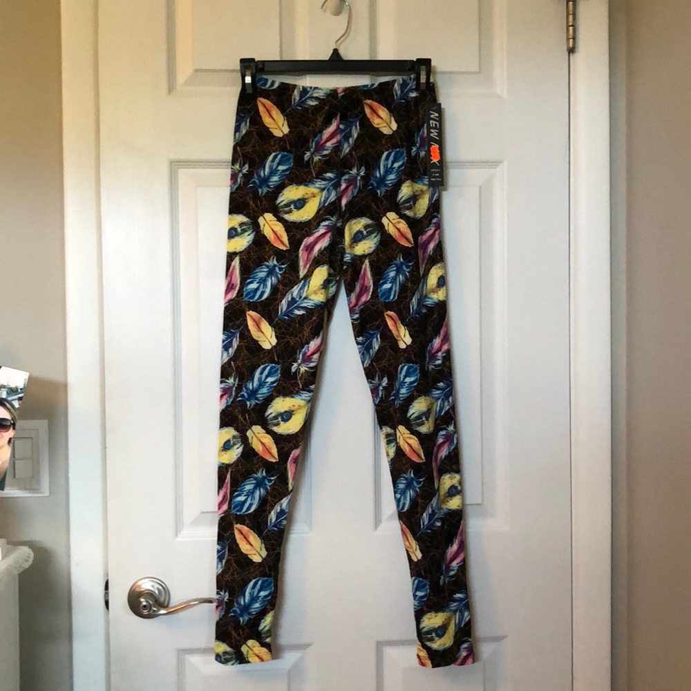 Feather leggings